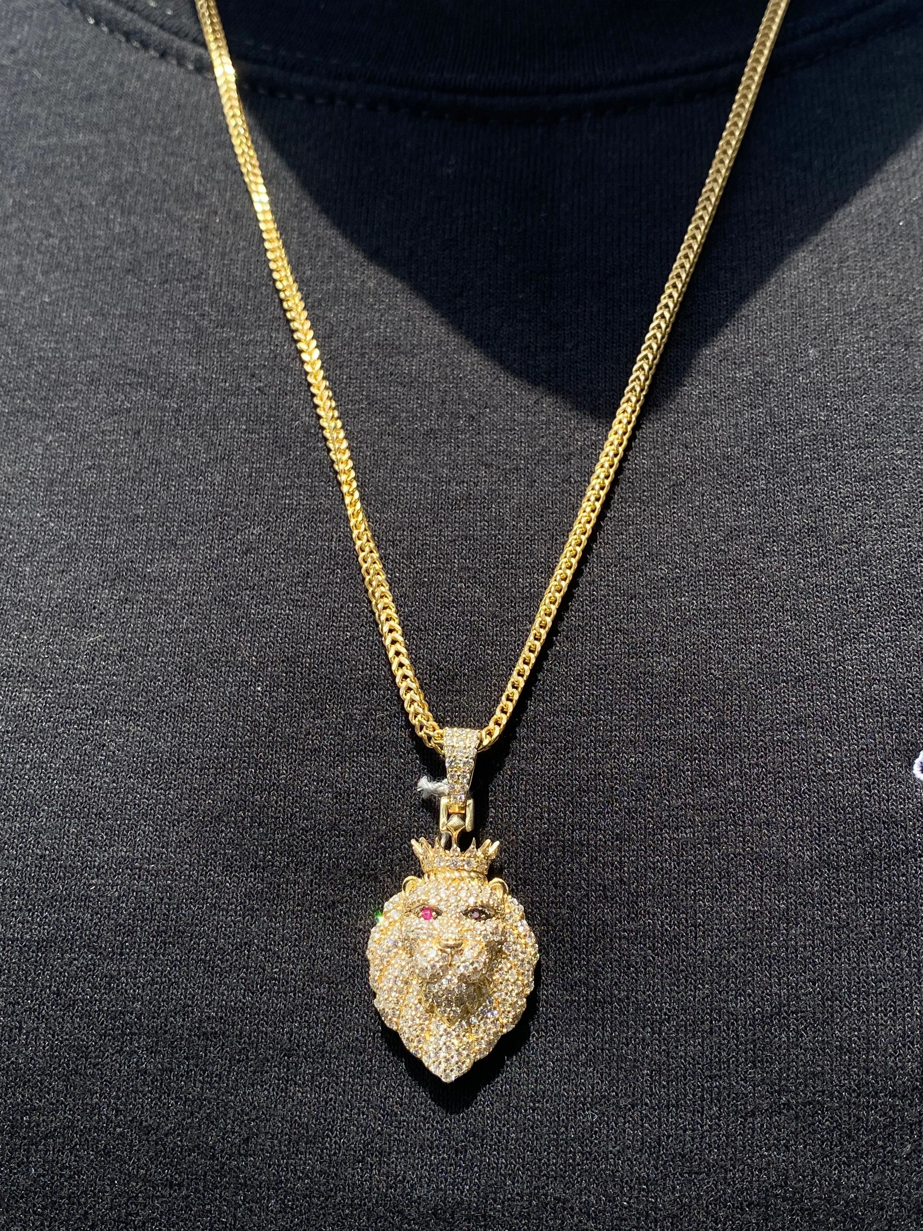 14K Gold Crowned Lion Mens Pendant