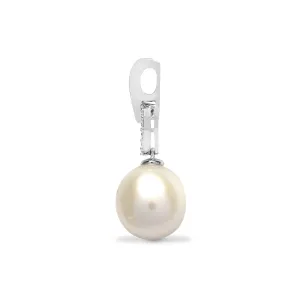 18ct White Gold Diamond And Pearl Pendant