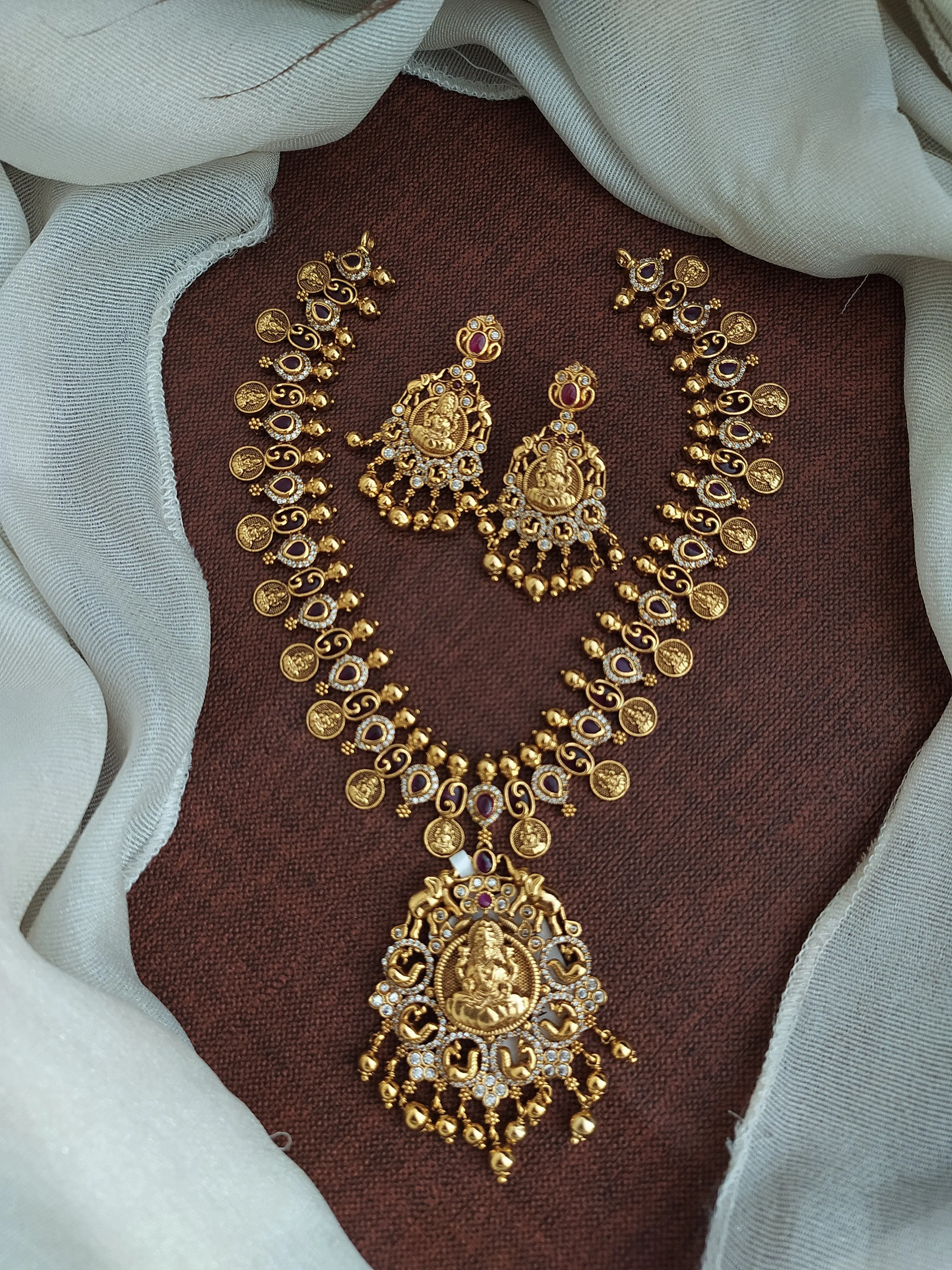 Spiritual Antique Goddess Lakshmi Pendant Necklace Set